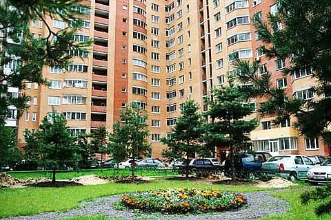 Благоустройство придомовой территории многоквартирного дома: правила, нормативы и элементы