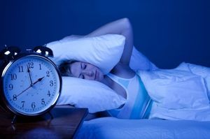 Соседи ночью громко слушают музыку – что делать и как быть, если громкие звуки доносятся и днем, как с ними бороться и отучить нарушать правопорядок?